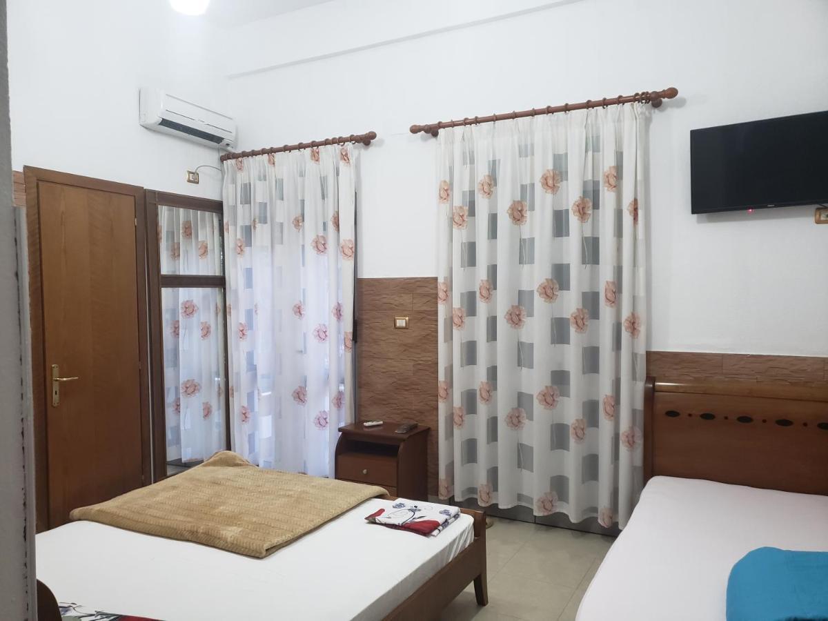 Guest House Kocollari Gjirokaster Luaran gambar