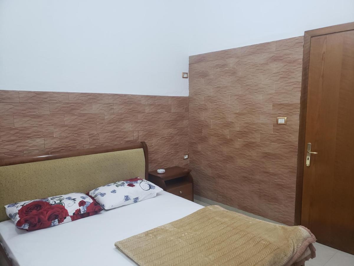 Guest House Kocollari Gjirokaster Luaran gambar