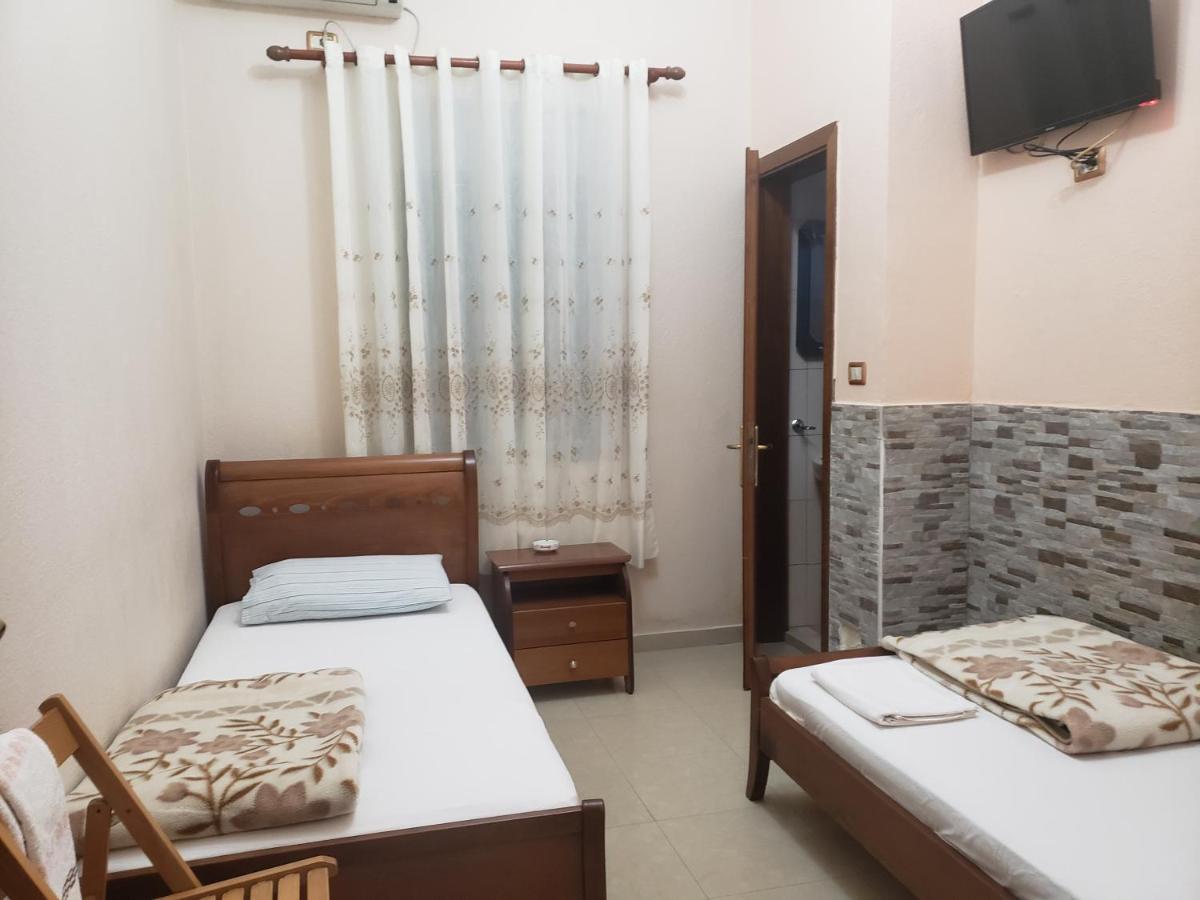 Guest House Kocollari Gjirokaster Luaran gambar