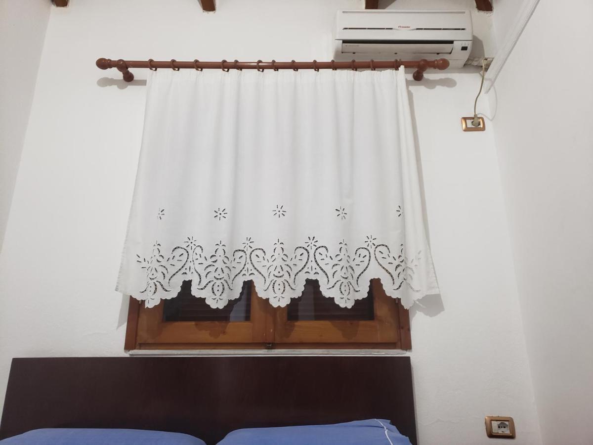 Guest House Kocollari Gjirokaster Luaran gambar
