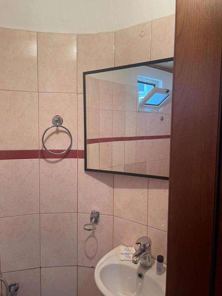 Guest House Kocollari Gjirokaster Luaran gambar
