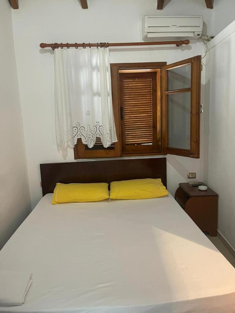 Guest House Kocollari Gjirokaster Luaran gambar
