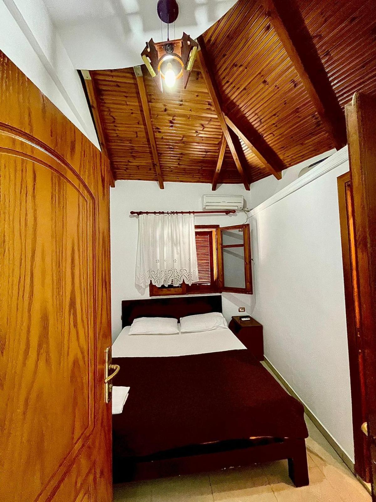 Guest House Kocollari Gjirokaster Luaran gambar