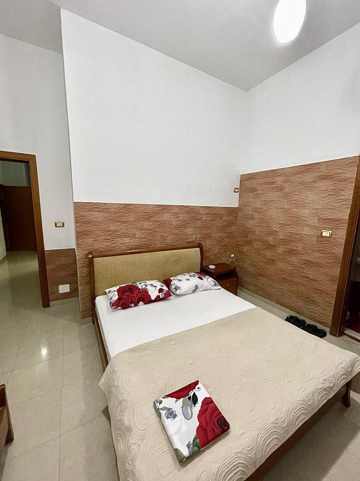 Guest House Kocollari Gjirokaster Luaran gambar